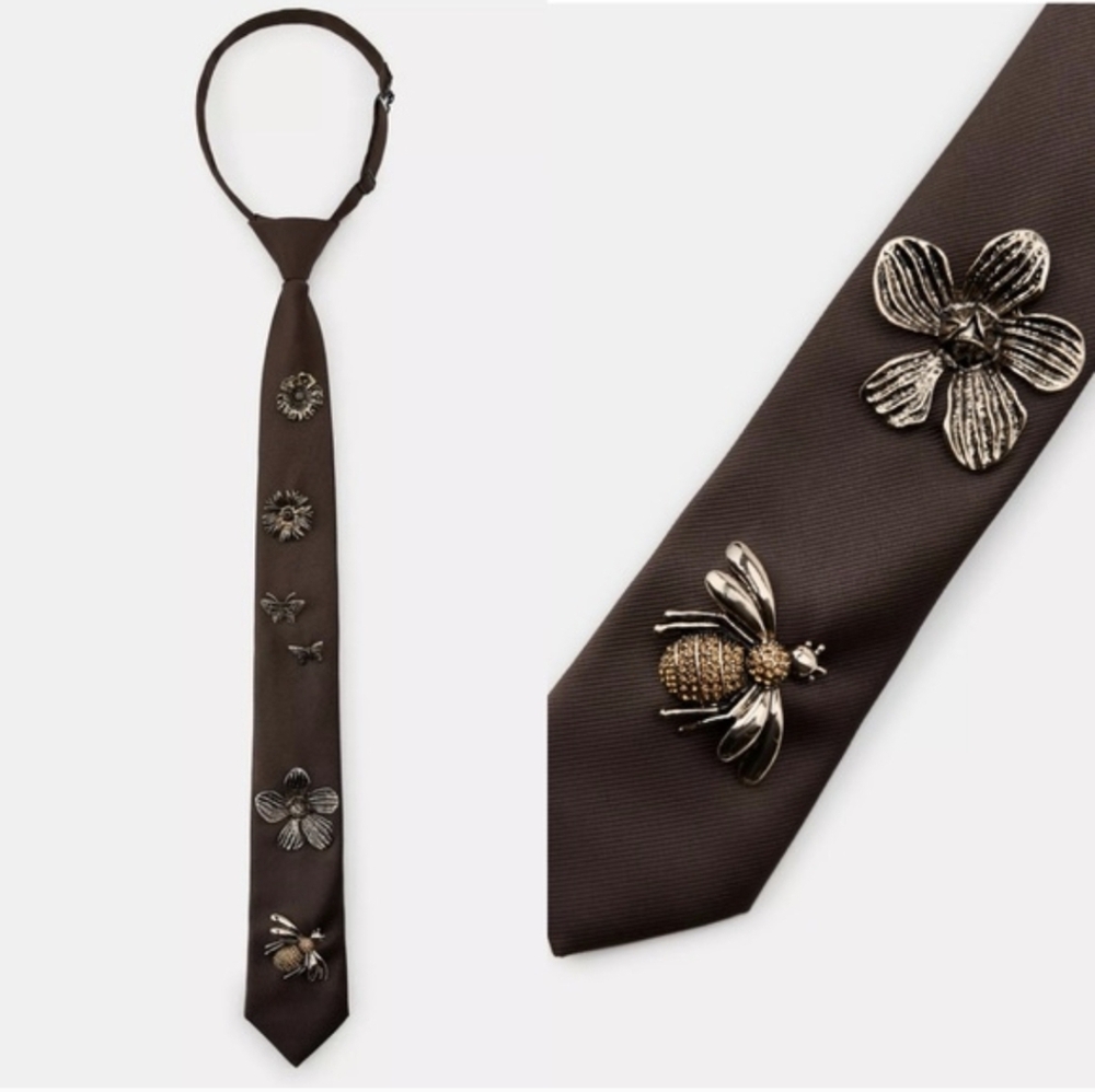 ZARA PLAIN TIE BUTTERFLY FLOWER BROOCHES